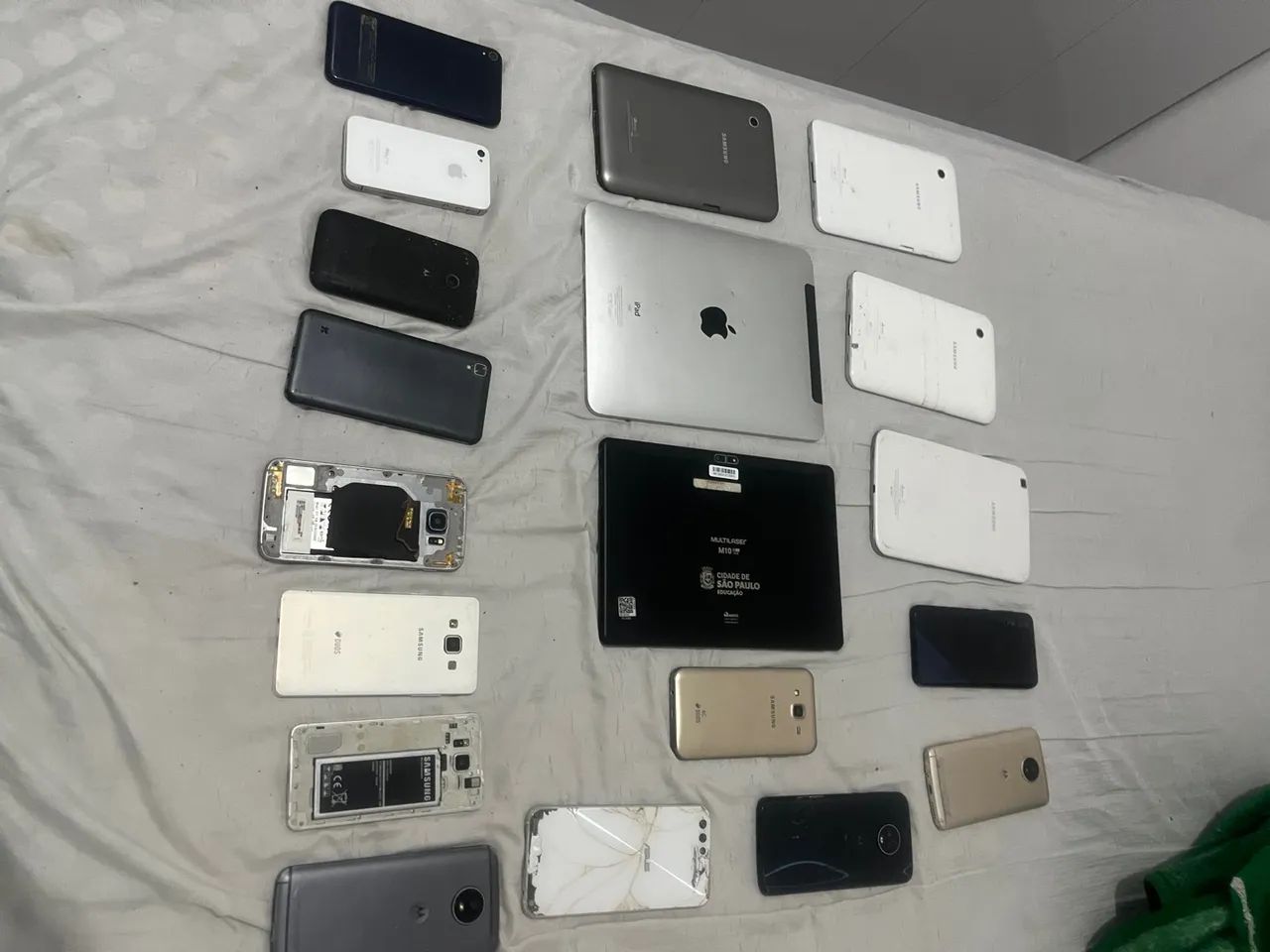 lote de celular celulares não sei os modelos  - Foto 3