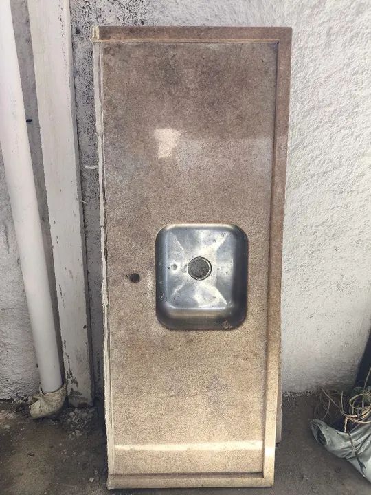 Pia de cozinha em granito usada