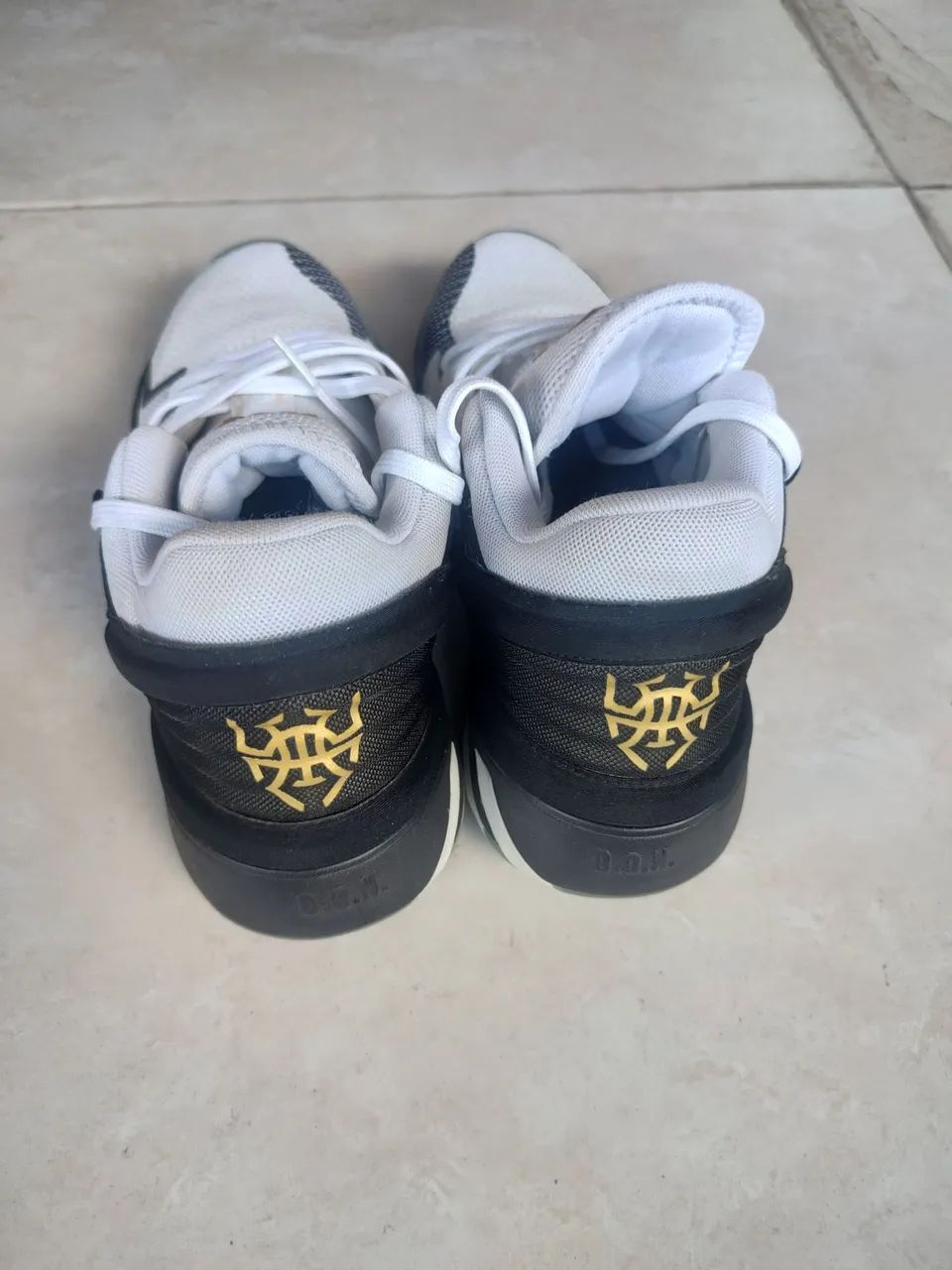 Tênis Adidas -38
