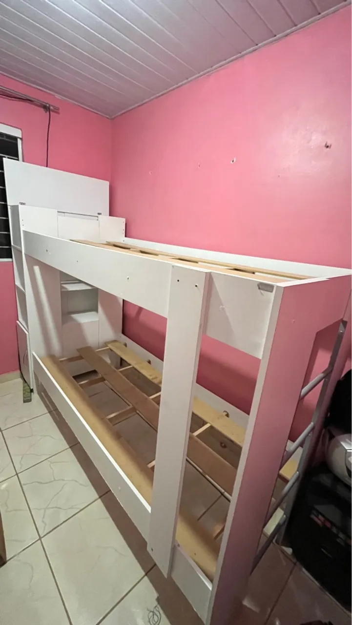 Beliche branco em ótimo estado