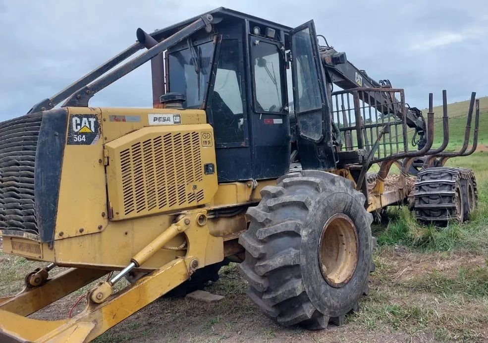 Máquina CAT 564 - Equipamento Agrícola - Foto 2