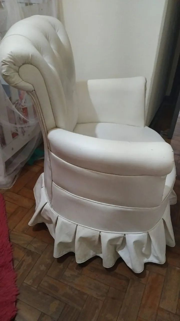 Poltrona de couro branca64618324432001121