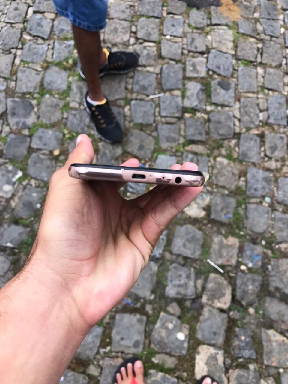 Celular Galaxy ?j4+ 