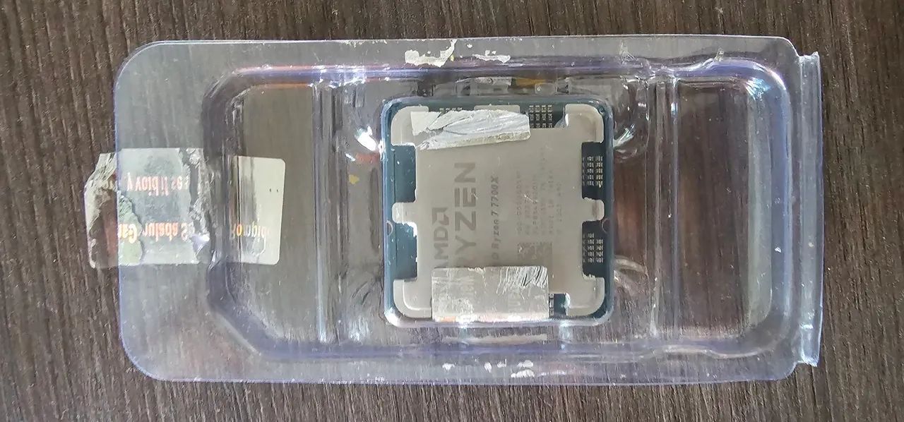 AMD Ryzen 7 7700X Processor64317760514435121