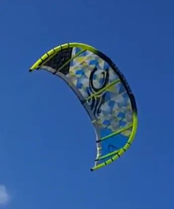2 Kitesurfs Cabrinha + Prancha Airush + Trapezio ION + MALA. Kit por 2900