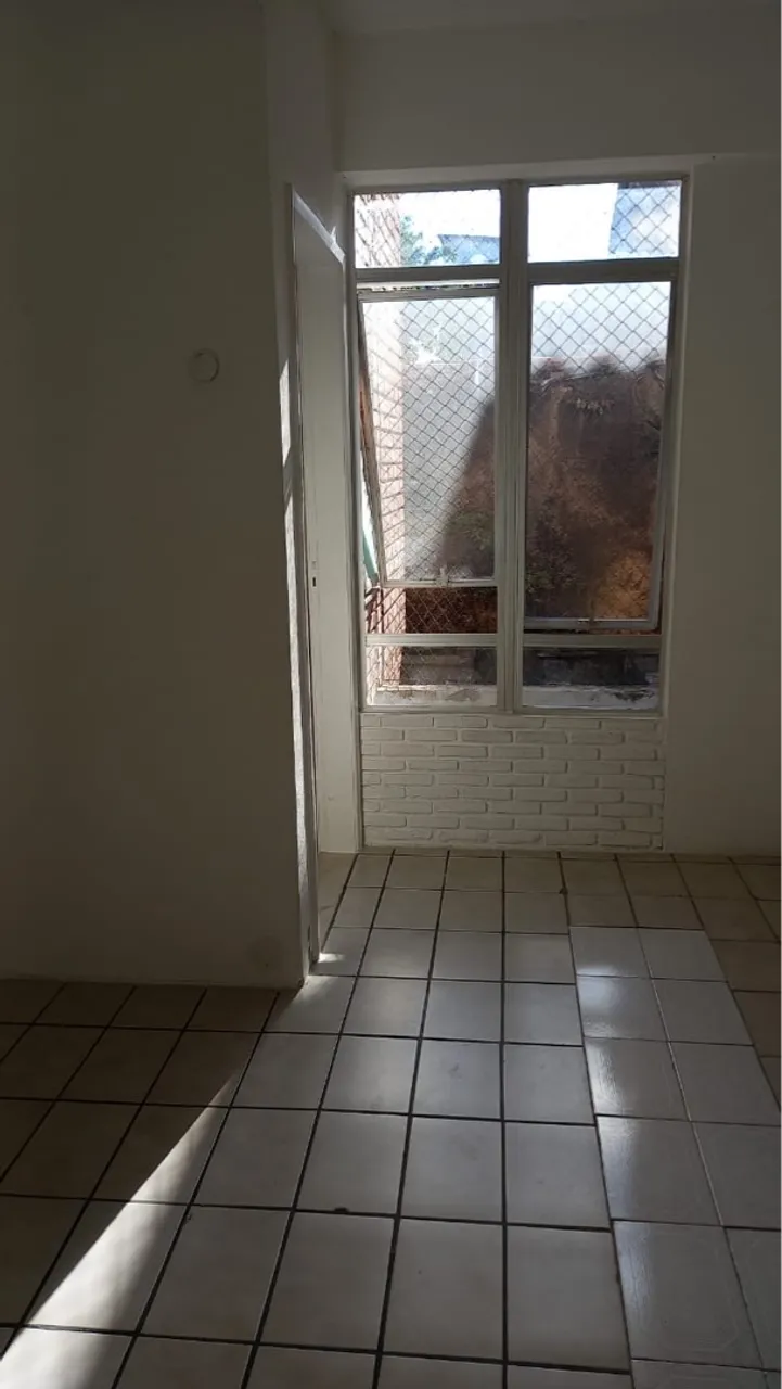 Vendo apartamento com garagem no centro de Salvador
