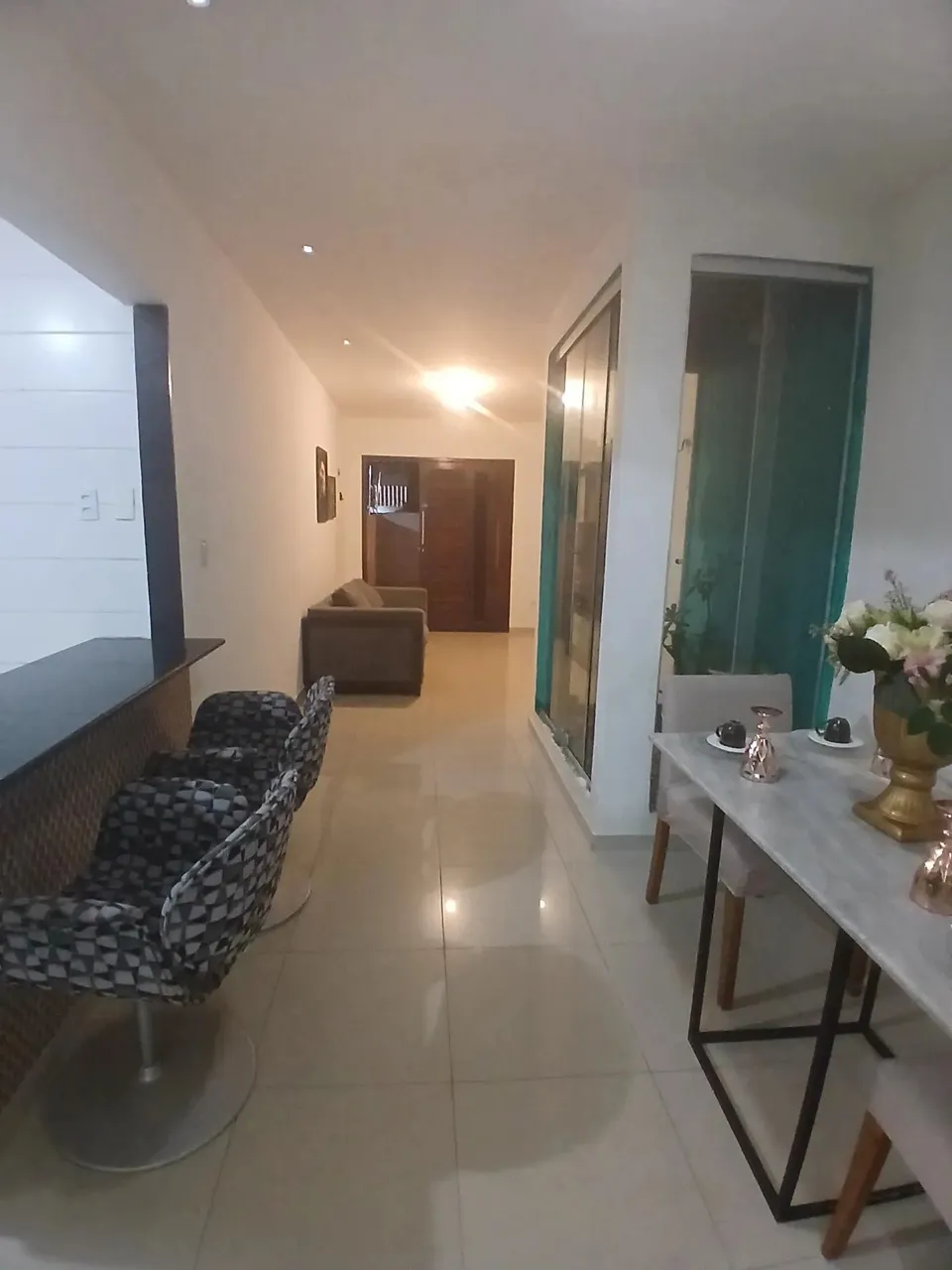 casa com 2 quartos mobiliada