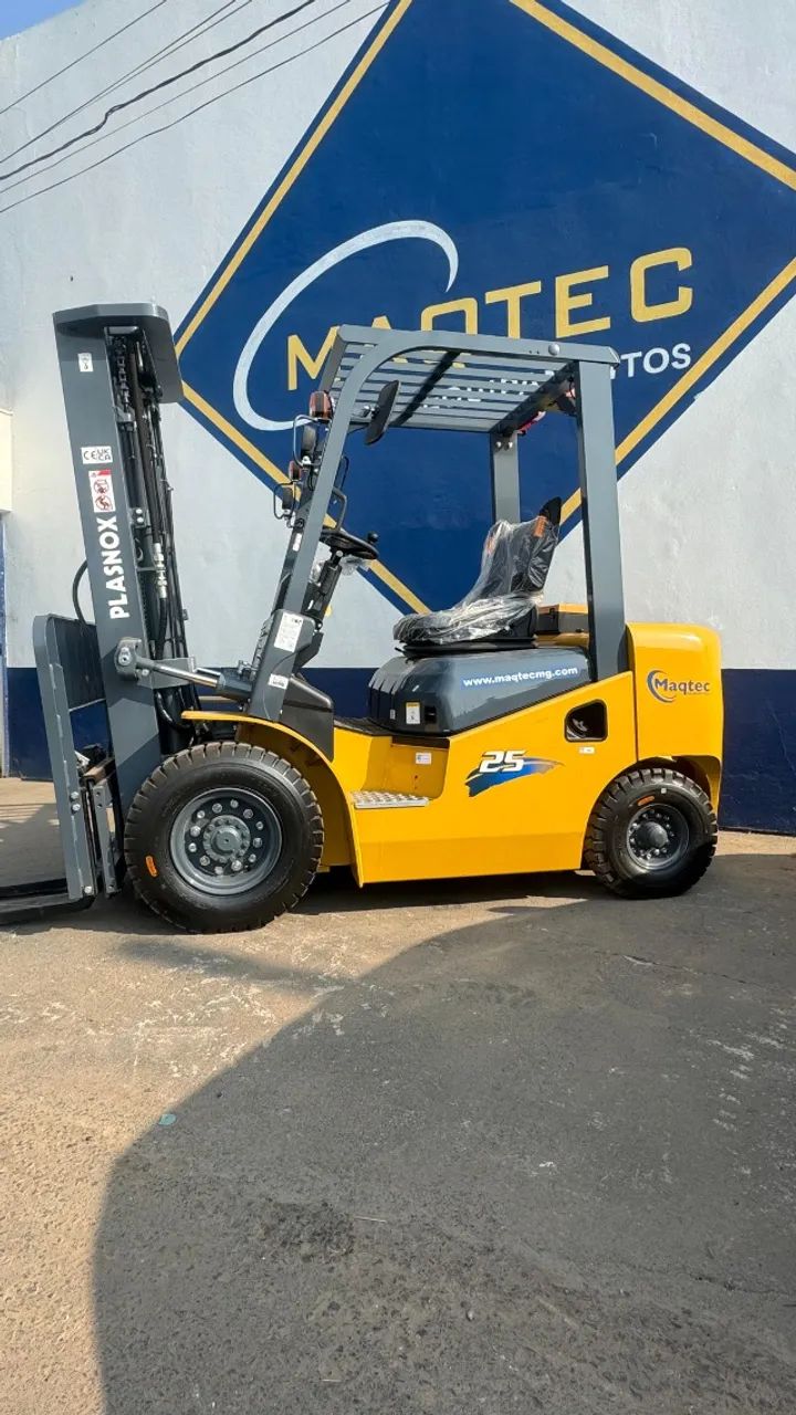 Empilhadeira Plasnox| Torre triplex 4.7mts| Diesel | Pronta entrega! - Foto 3