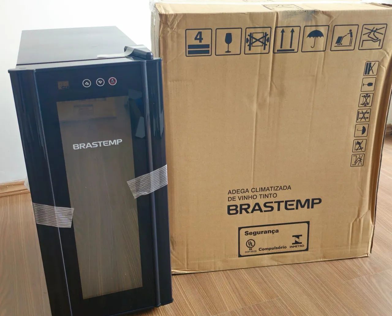 Adega Brastemp 127V 12 Garrafas Painel Touch Preta - Foto 2