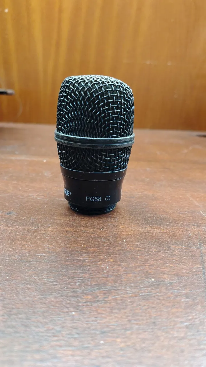 Microfone Shure PG58 - Ótima Qualidade!