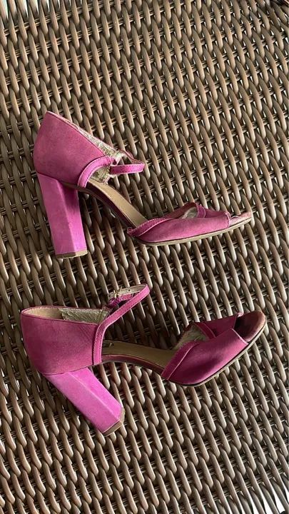 Sandália AREZZO n 33 usado 30,00 - Foto 2