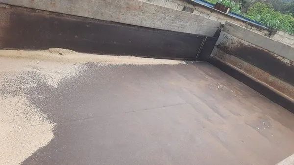 VW 13180 toco 4x2 ano 2004 com caçamba  - Foto 6