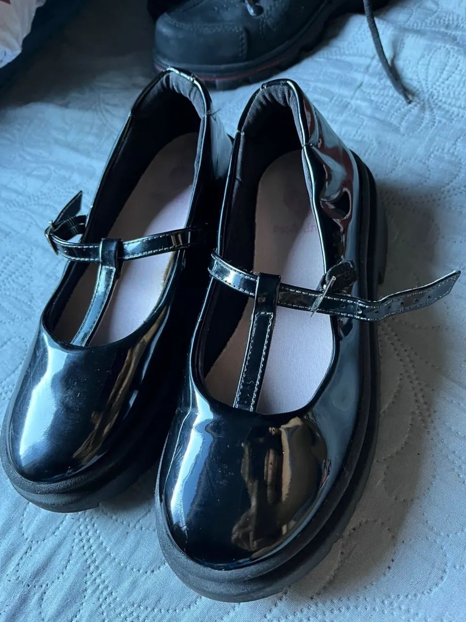 Sandália molekinha seminova, faço entrega  - Foto 2