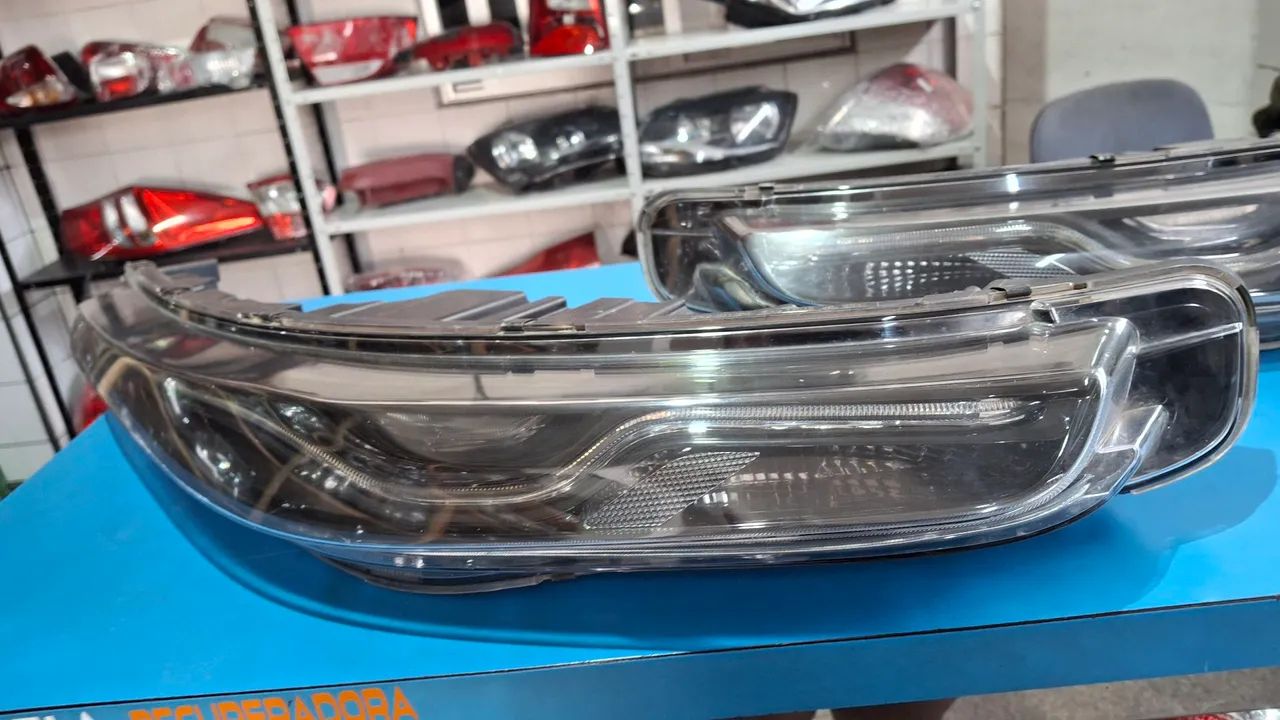 Par de farol Fiat toro 2016/2021 original  - Foto 2