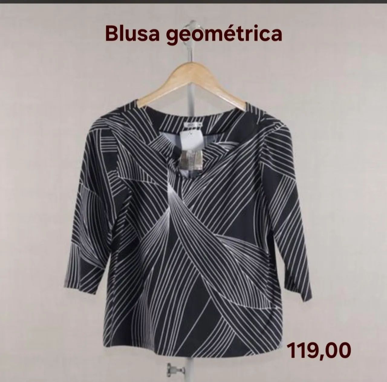 Blusa Geométrica Feminina - Estilo e Elegância