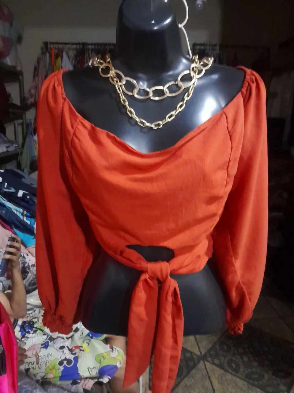 Blusa Cropped marrom com Manga Longa