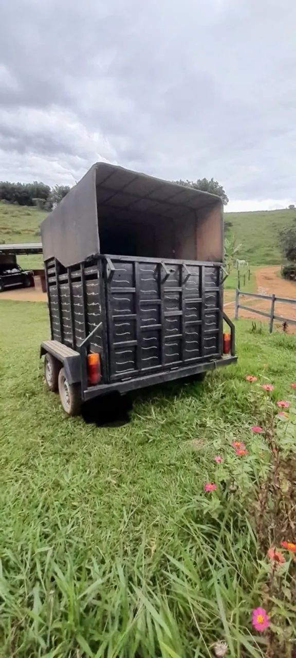 Carreta para transporte de animais