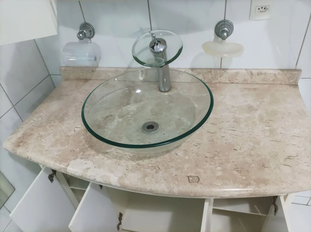 Gabinete com tampo de mármore travertino  - Foto 2