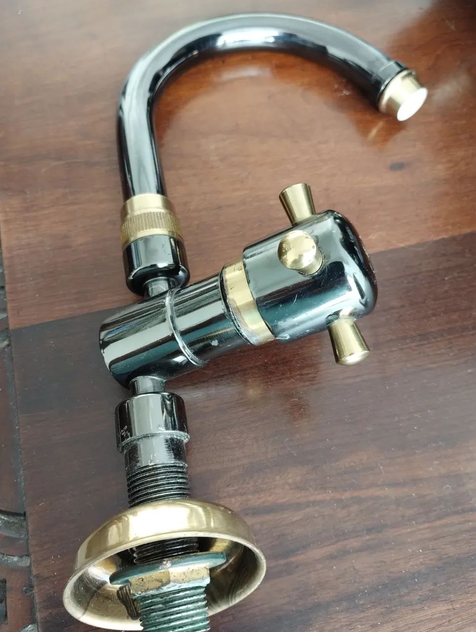 Cuba em latão com torneira Vintage  - Foto 3