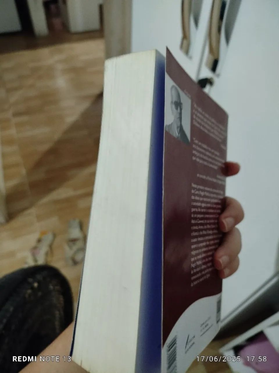 Between Two Palaces - Naguib Mahfuz64728253809793121