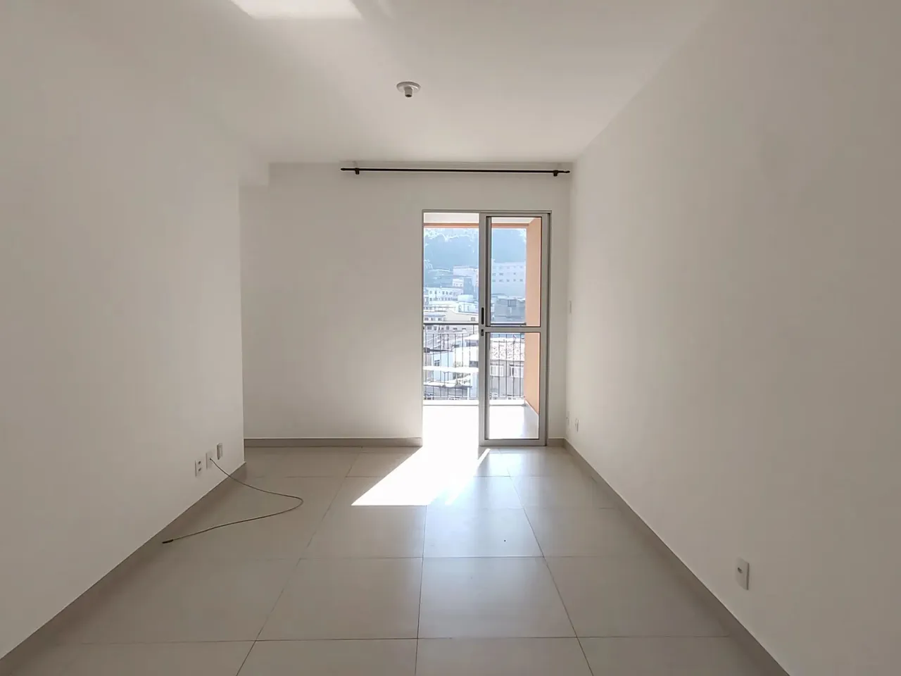 2 quartos com vaga, pertinho do Centro para locação