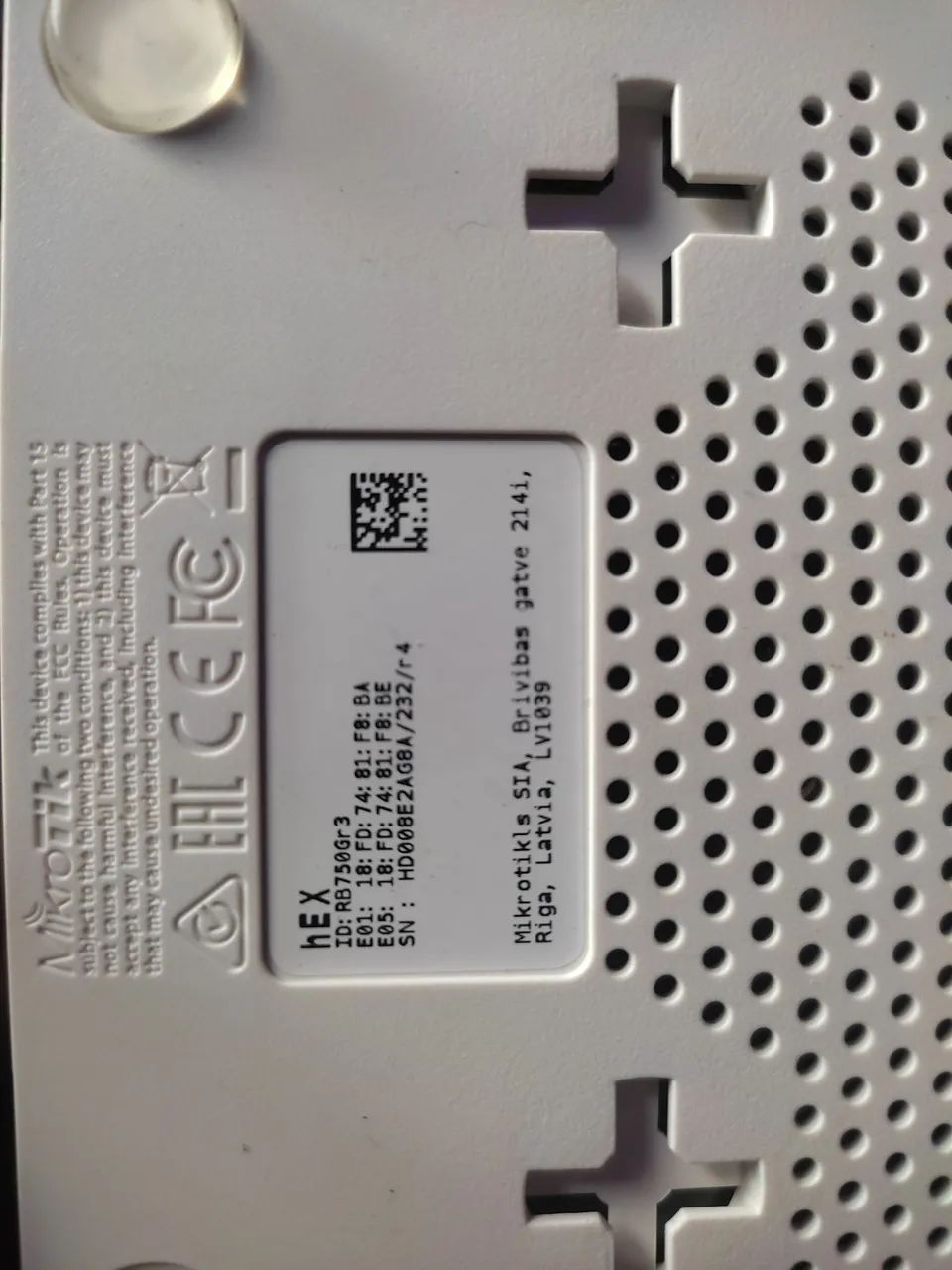 Mikrotik RB 750 gr3 - Foto 3