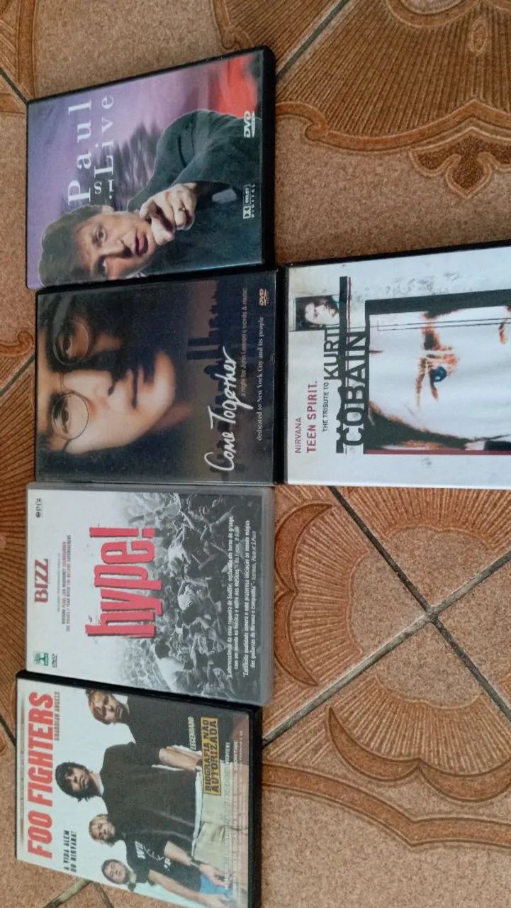 Coleção de DVDs de Música - Beatles, Elton..... Filmes John, Neil Young - Foto 2