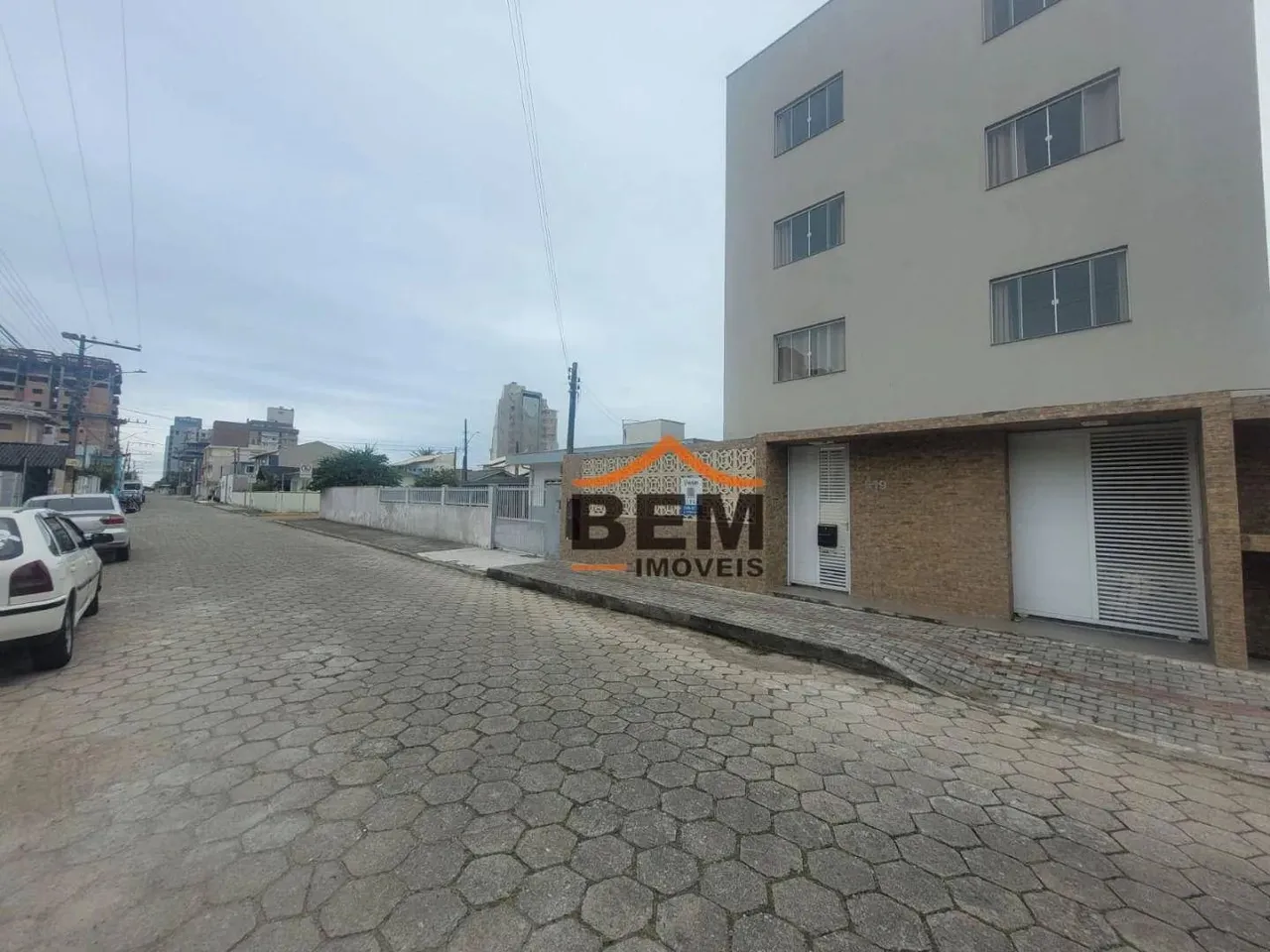 Apartamento com 1 dormitório para alugar, 37 m² por R$ 1.700/mês - Centro - Navegantes/SC