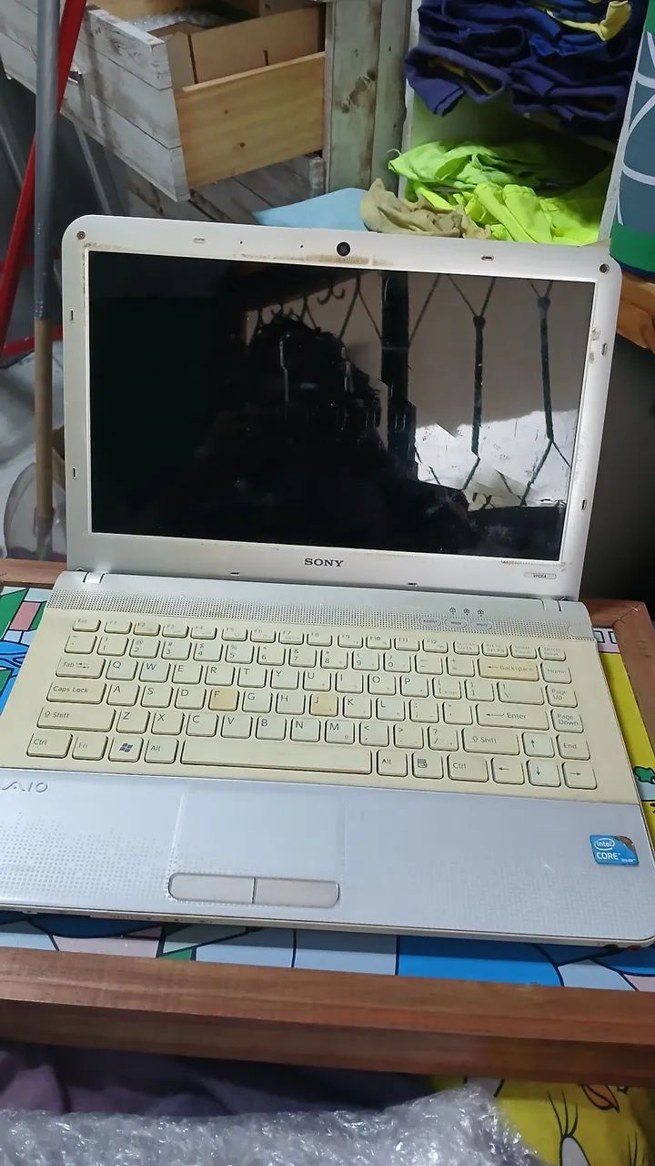 * Sony Vaio i3 (Peças ou conserto)