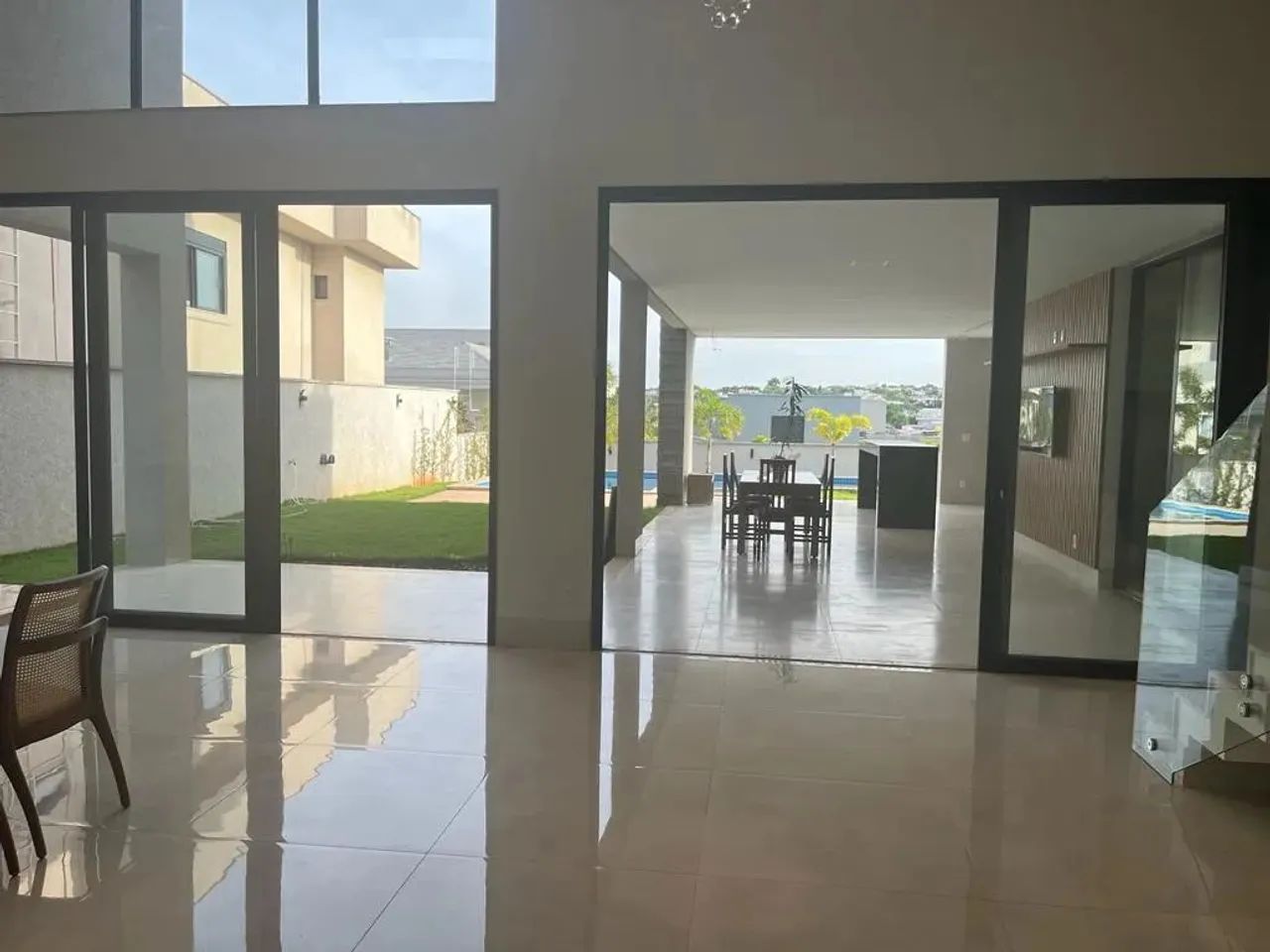 Excelente sobrado 04 suites condomínio Jardins Munique - Foto 4