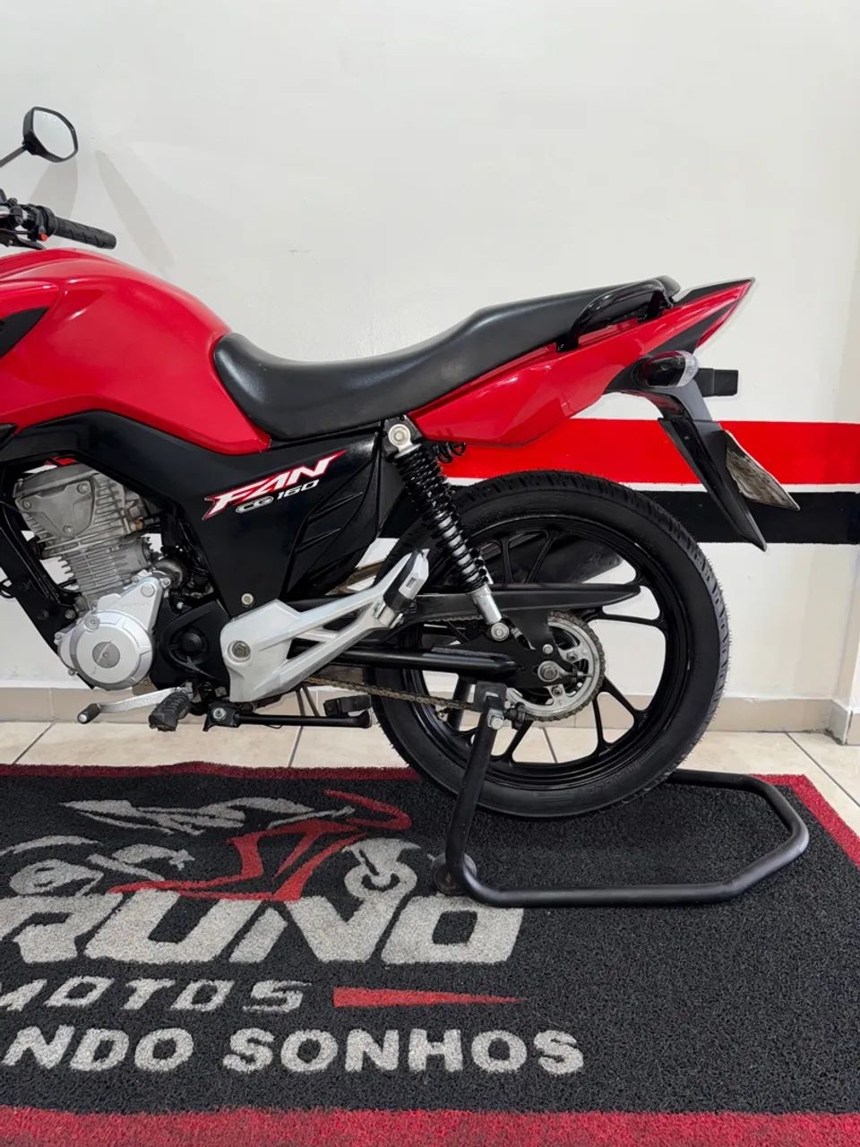 CG FAN 160c 2023 MUITO NOVA     (PARCELAMOS EM 21x NO CARTÃO DE CRÉDITO) - Foto 2