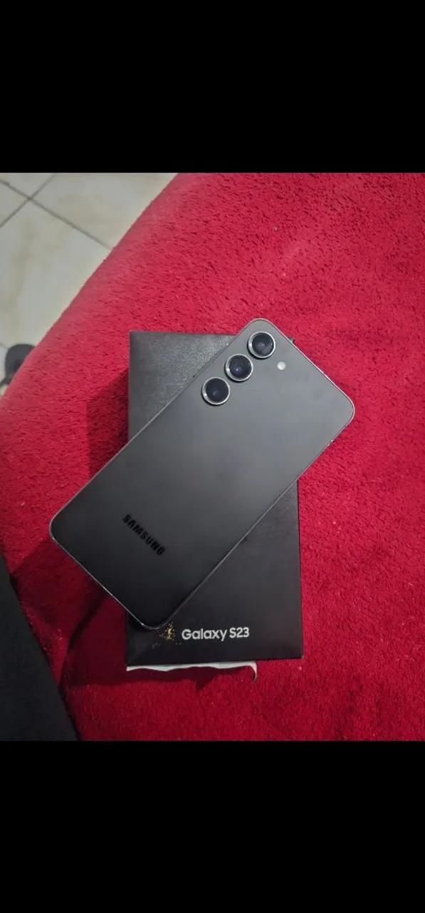 Galaxy S23 256/8 todo original poucas marcas de uso pra vender e trocar