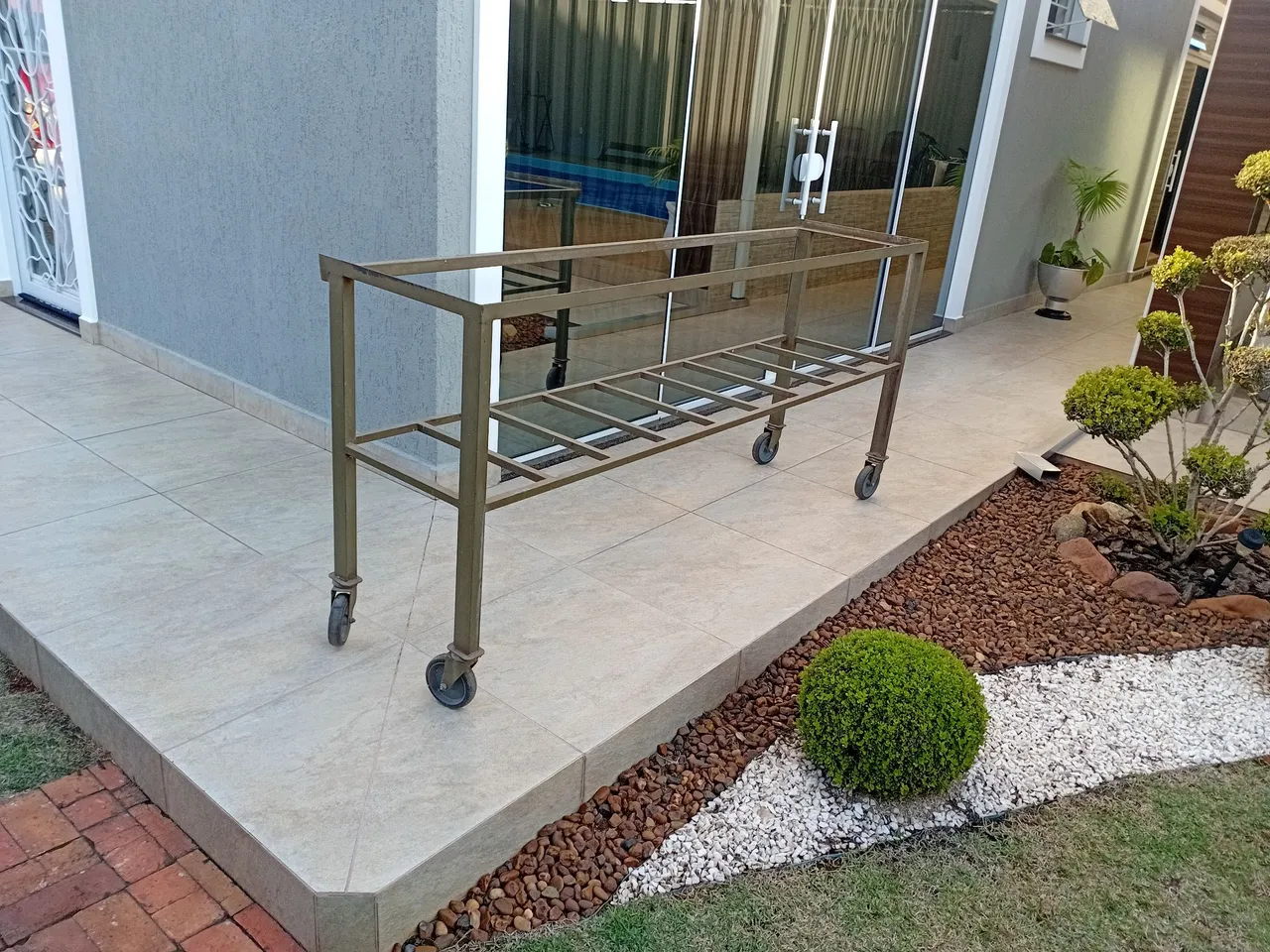 Mesa Carrinho de Metal 2metro- forte