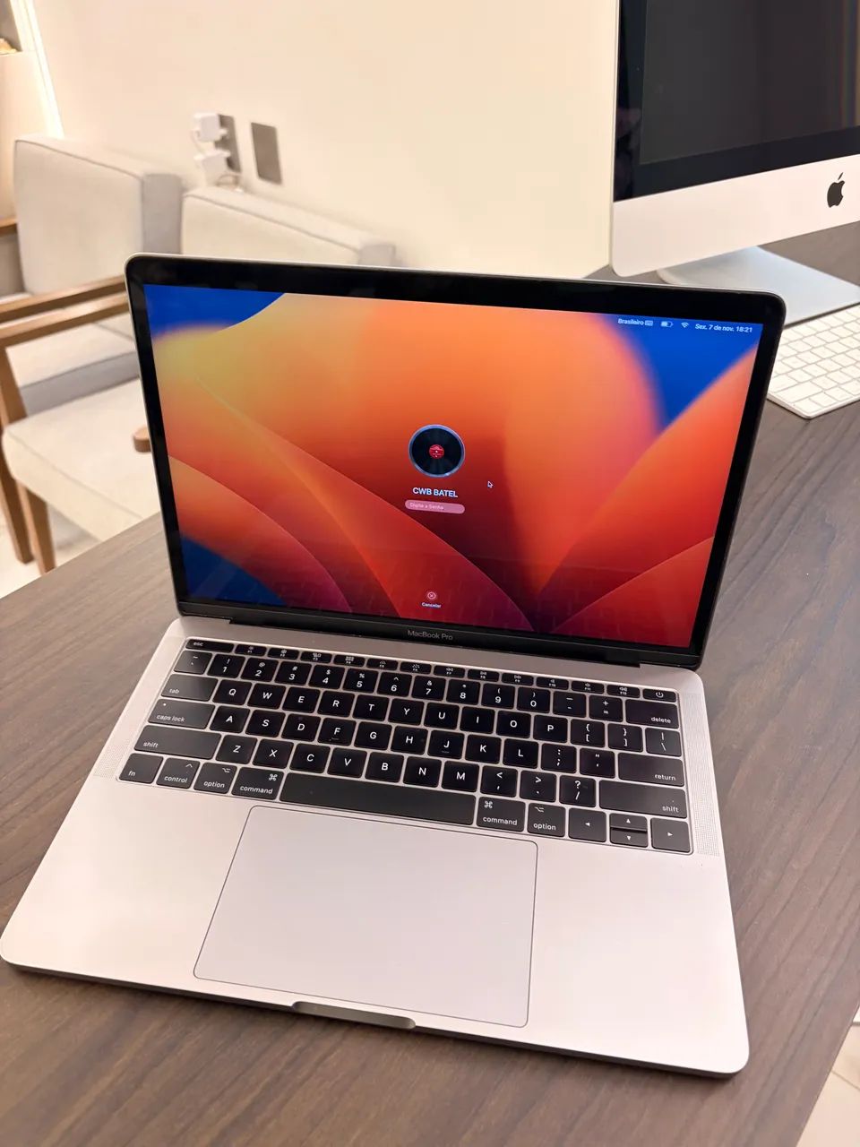 macbook pro 2017 16gb