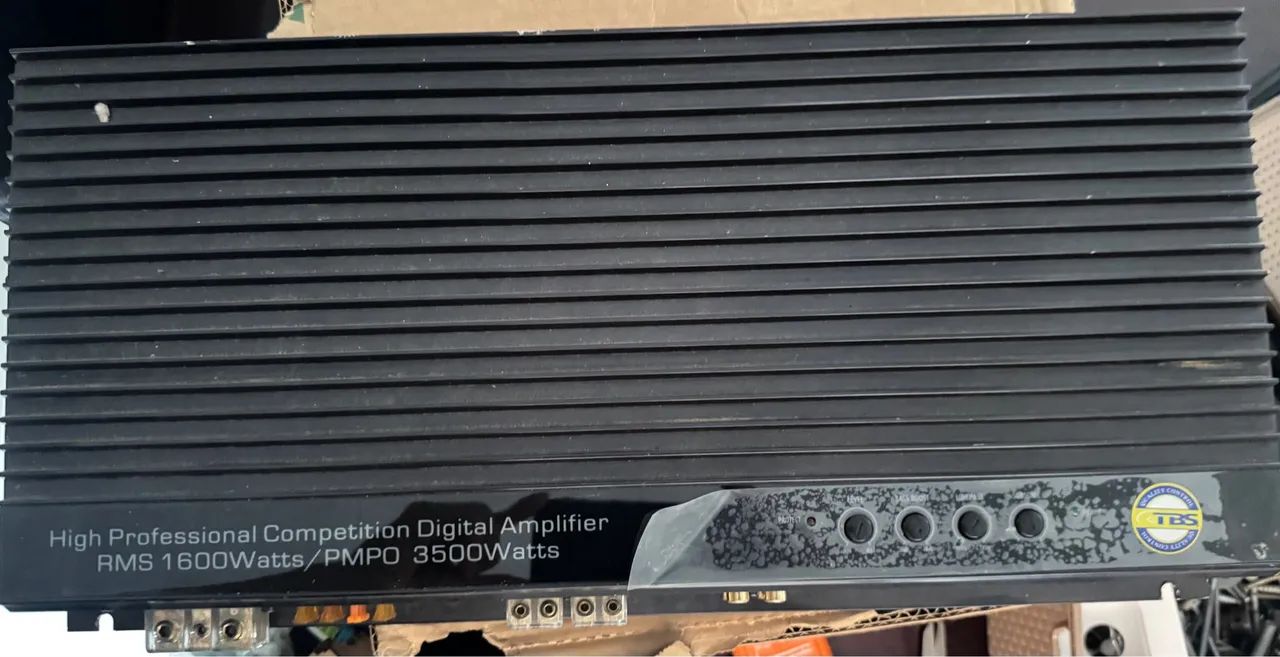 Módulo - Amplificador Digital Roadstar digital 1600W RMS