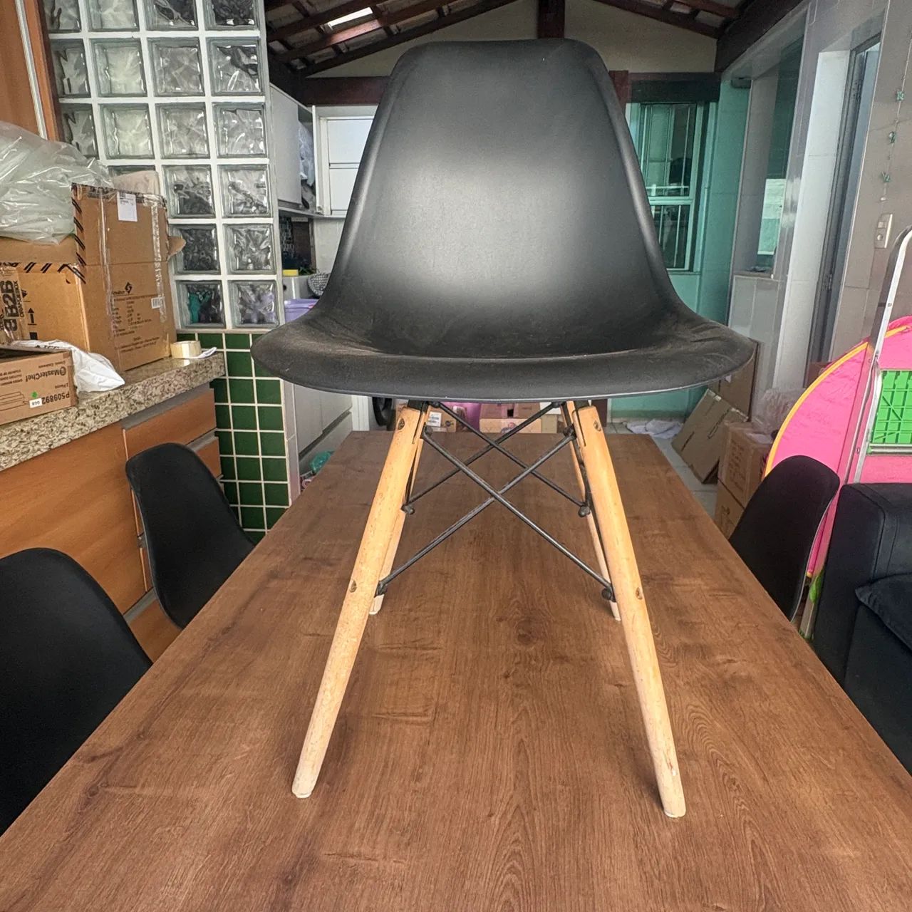 Mesa de Jantar + 4 Cadeiras Estilo Eames - R$ 750 - Foto 5