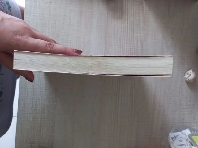É Assim Que Acaba - Colleen Hoover - Foto 2