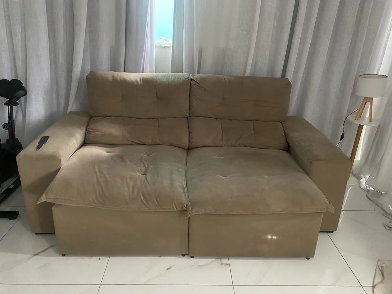 Sofá retrátil usado
