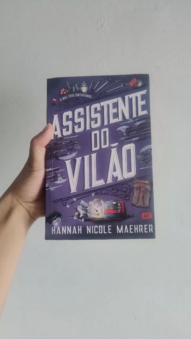 Assistente do Vilão - Hannah Nicole Maehrer