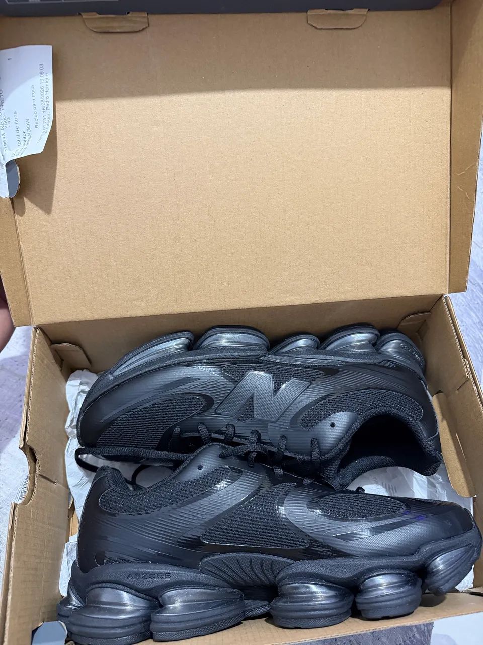 Tênis New Balance 2000 Tamanho 43 - Foto 2