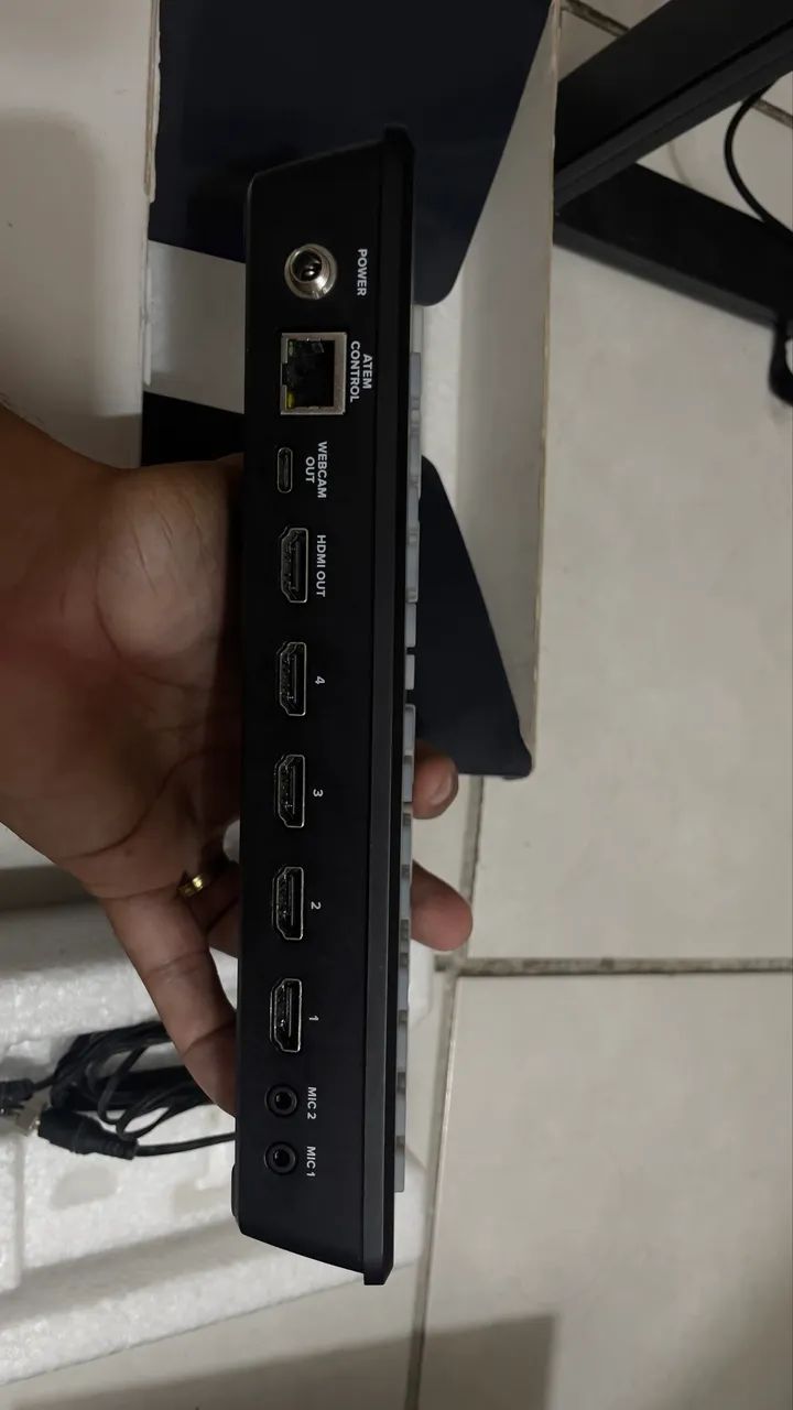 Blackmagic Atem Mini - Foto 4