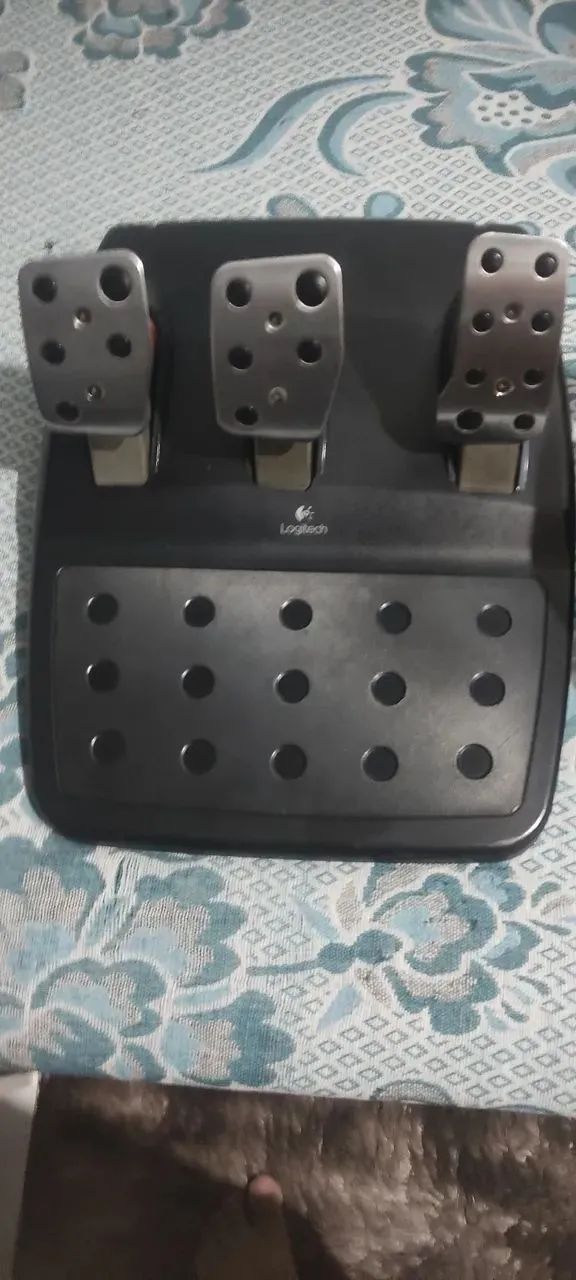 Pedal G27