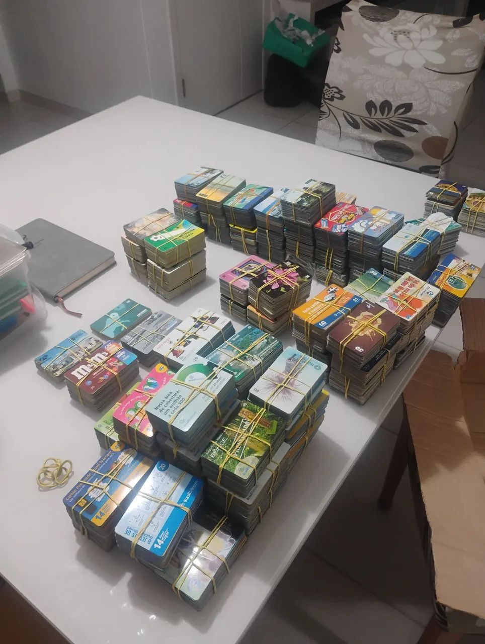 Lote 700 cartões telefônicos - Foto 4