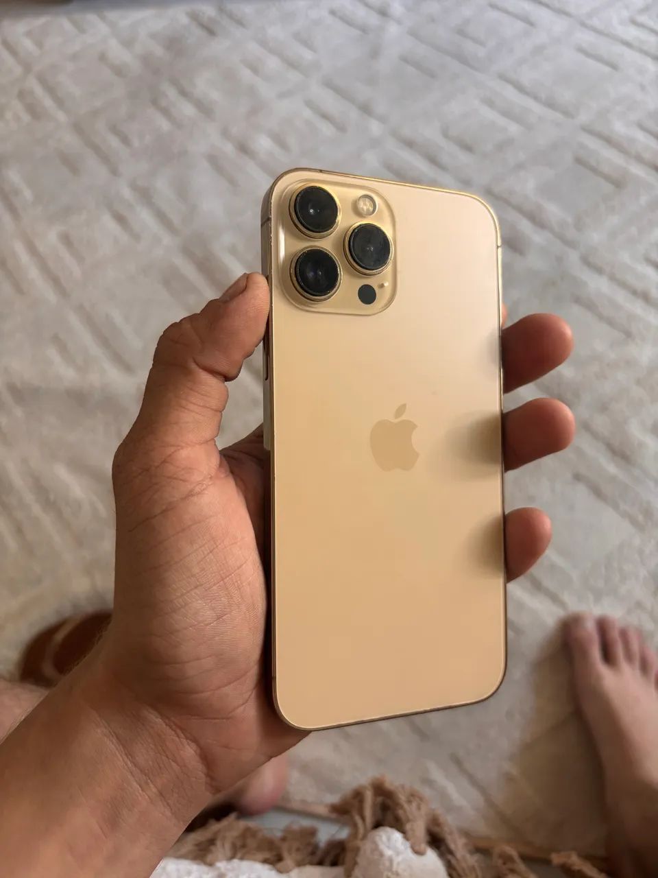 iPhone 13 Pro Max 256 gold , completo funcionando tudo , bateria 100% .