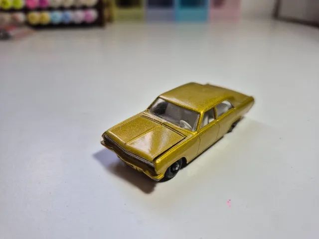 Matchbox lesney Opel Diplomat 1966 Gold nº 36