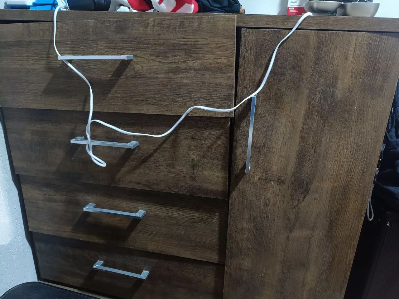 Cômoda com defeito 