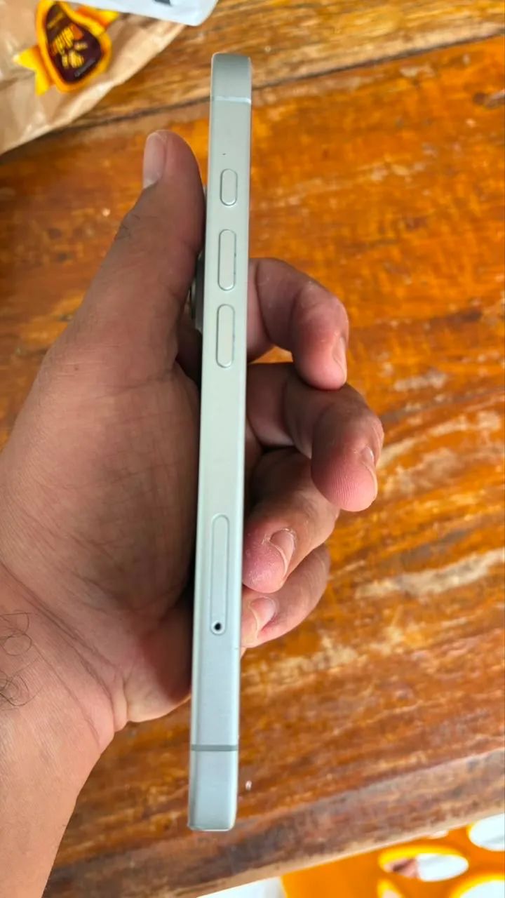 iPhone 16 - 256gb - na garantia - Foto 5