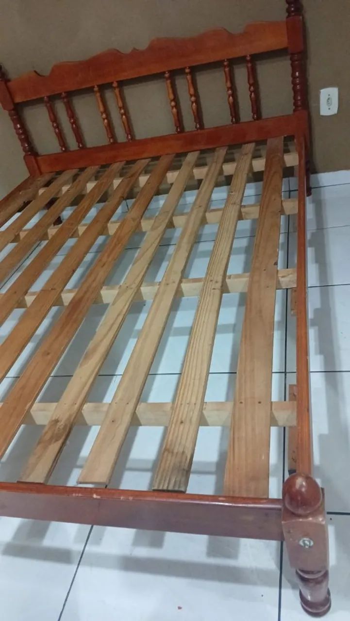 Cama de casal em madeira  - Foto 3