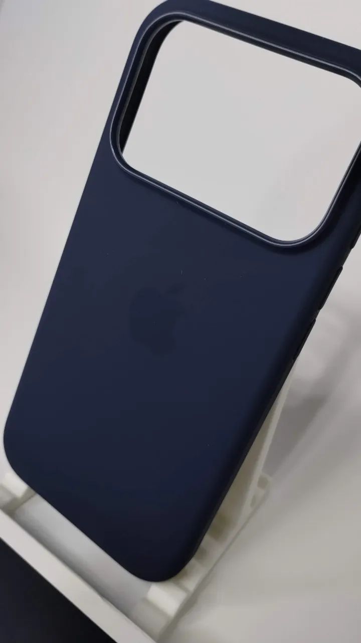 Capa para iPhone 17 PRO Similar Apple Silicone Case