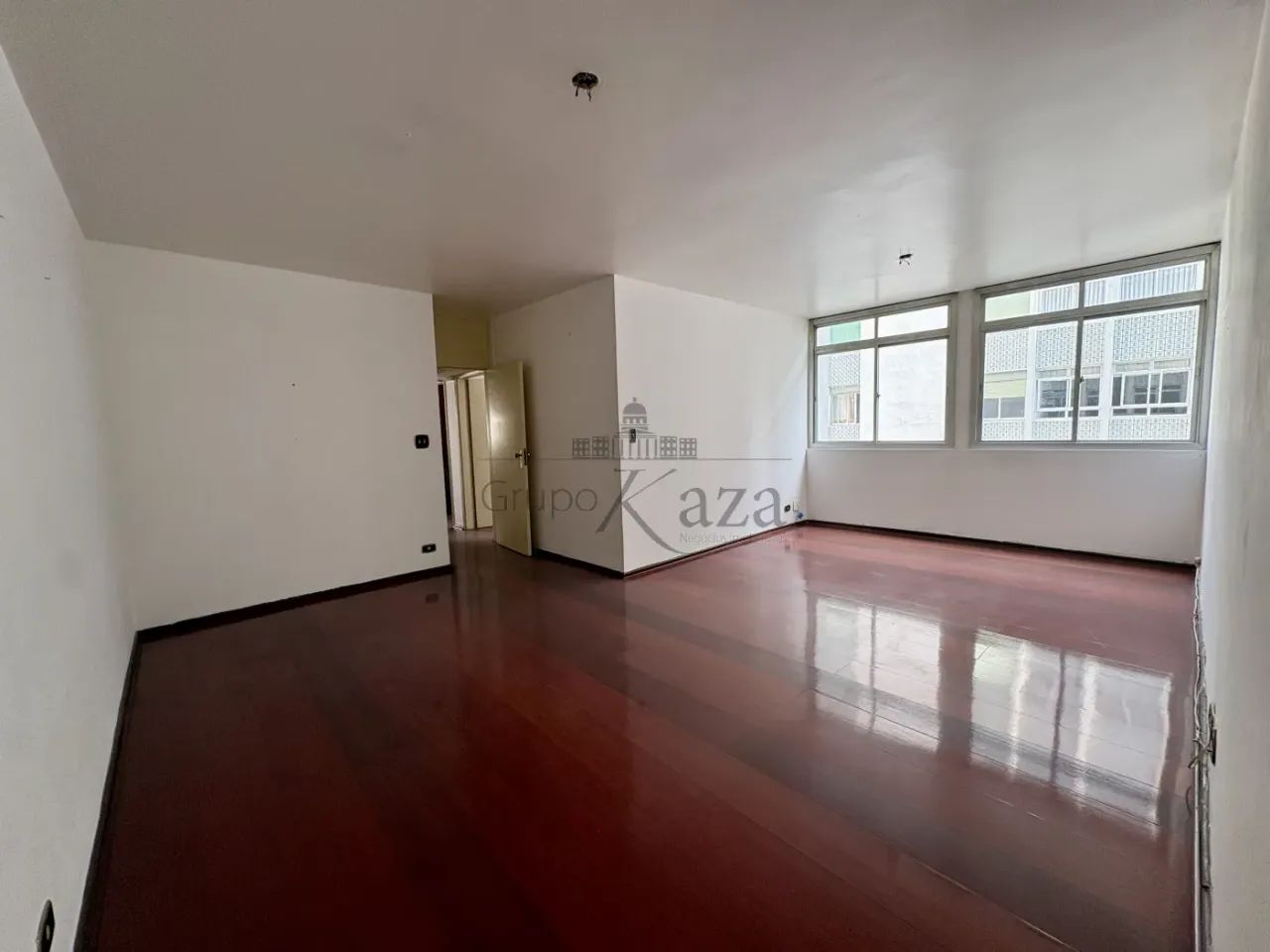 Apartamento - Paraíso - 3 Dormitórios - 102m².